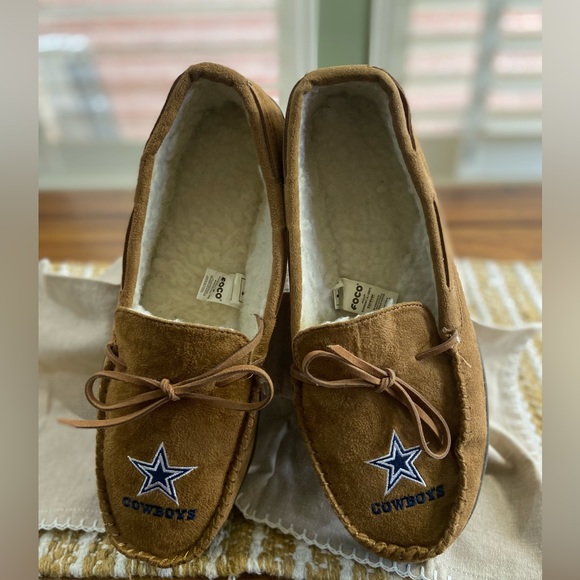FOCO Dallas Cowboy’s Moccasin Slippers / Size Large = 11-12 size - Picture 1 of 9